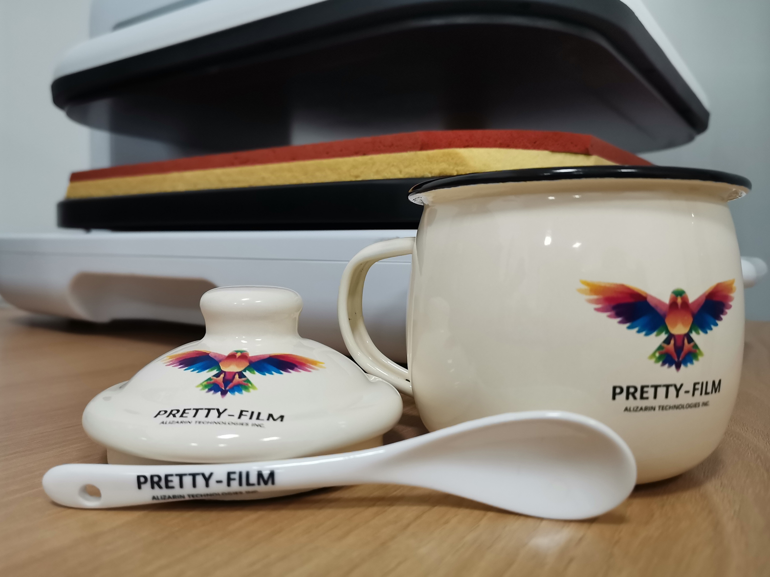 靓膜（PF-150）用于搪瓷杯三件套的彩色Logo、标识、照片等的定制