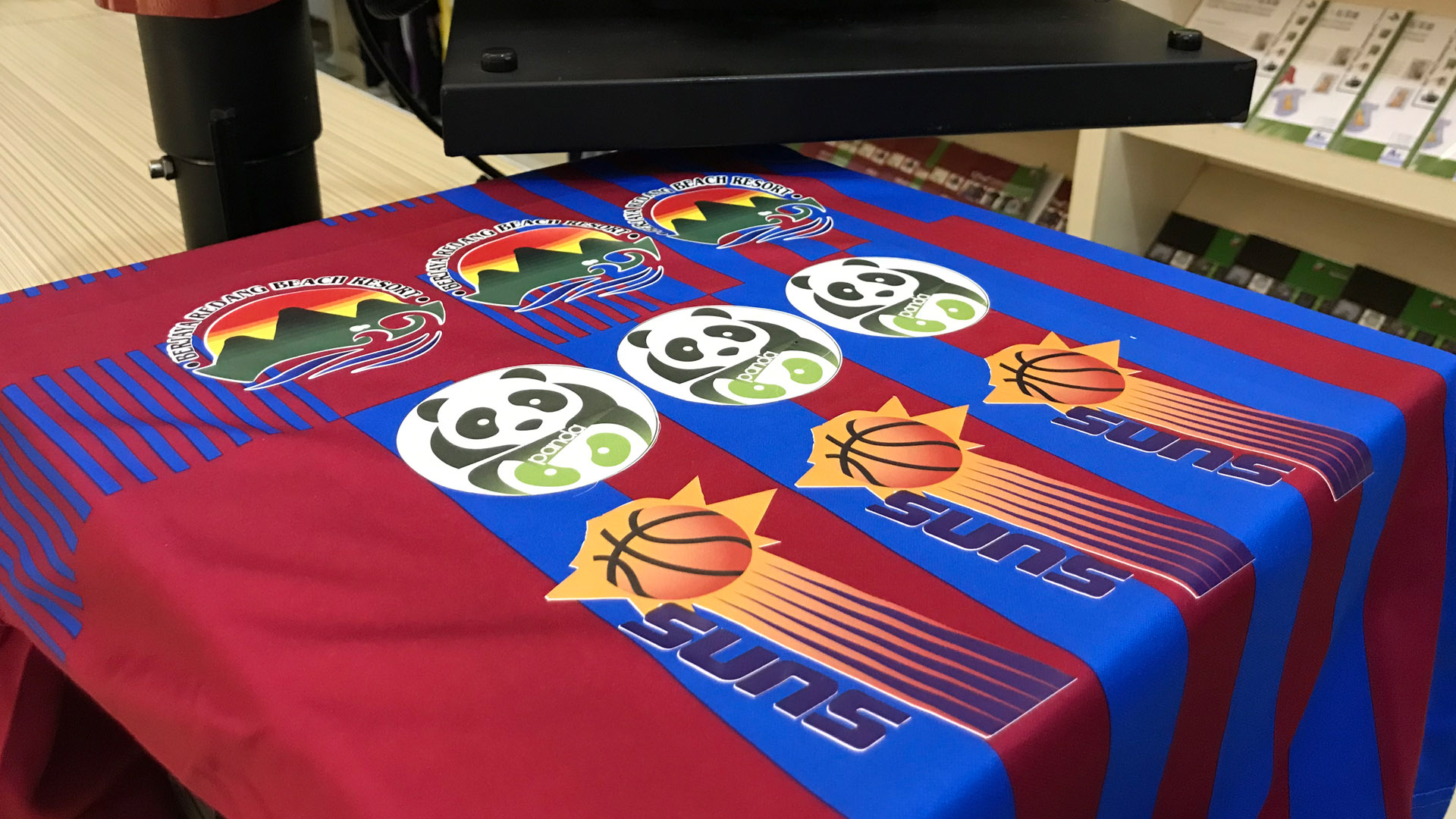 超细切割、阻隔型球衣Logo及号码的防升华靓贴 HTW-300SAF | 福州利来w66